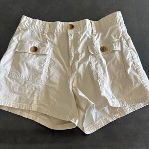Vuori shorts size Medium